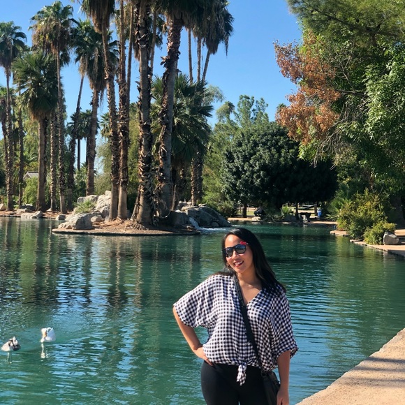 Meet your posher, Beebz! 🐝 - Picture 2 of 2